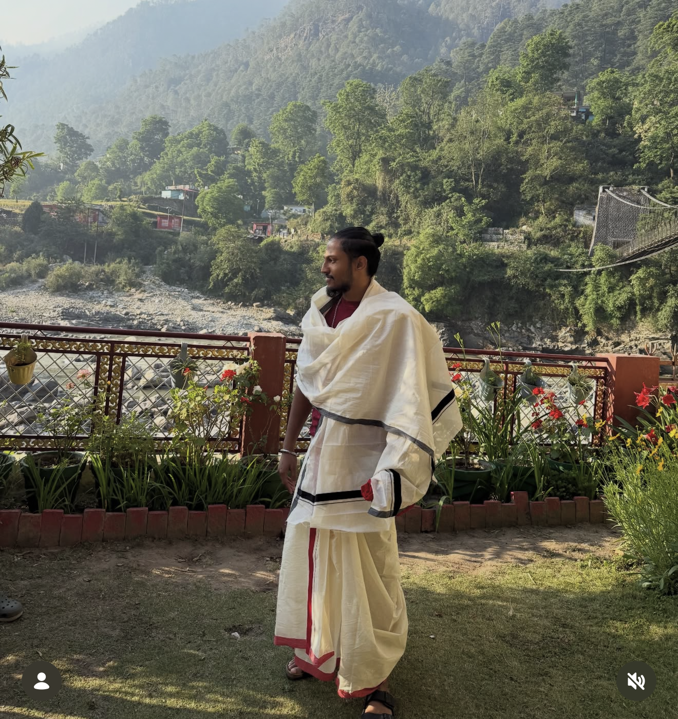 Lakshman ashram foto Lakshman yoga